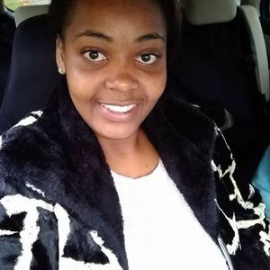 Meet your Posher, Leslie